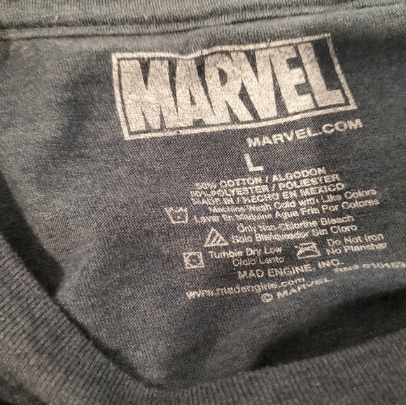 Marvel Captain America Shield Tee Shirt Size Large - Picture 3 of 3